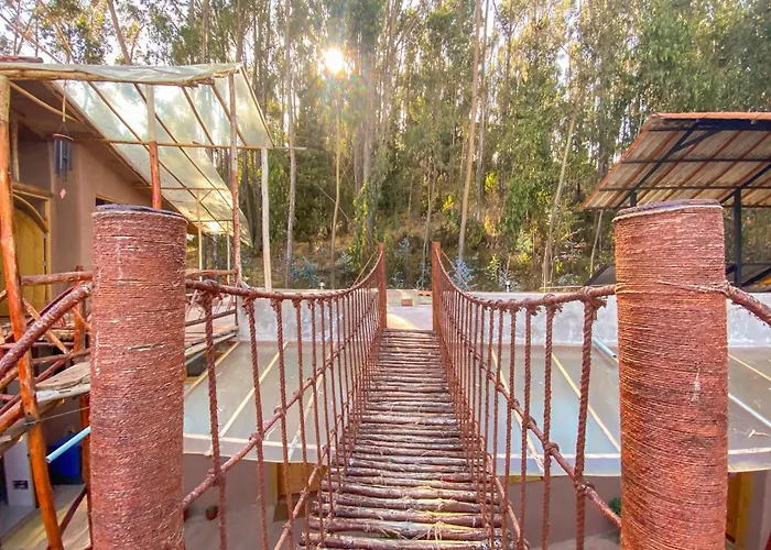 Lodge Pachananda Retreat Center